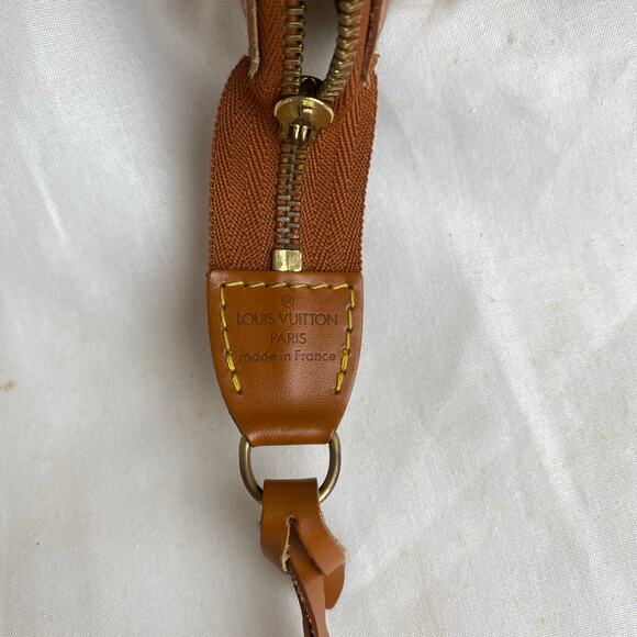 Repair Required: Louis Vuitton EPI Pochette Cognac Brown Shoulder Bag Clutch - Picture 13 of 14